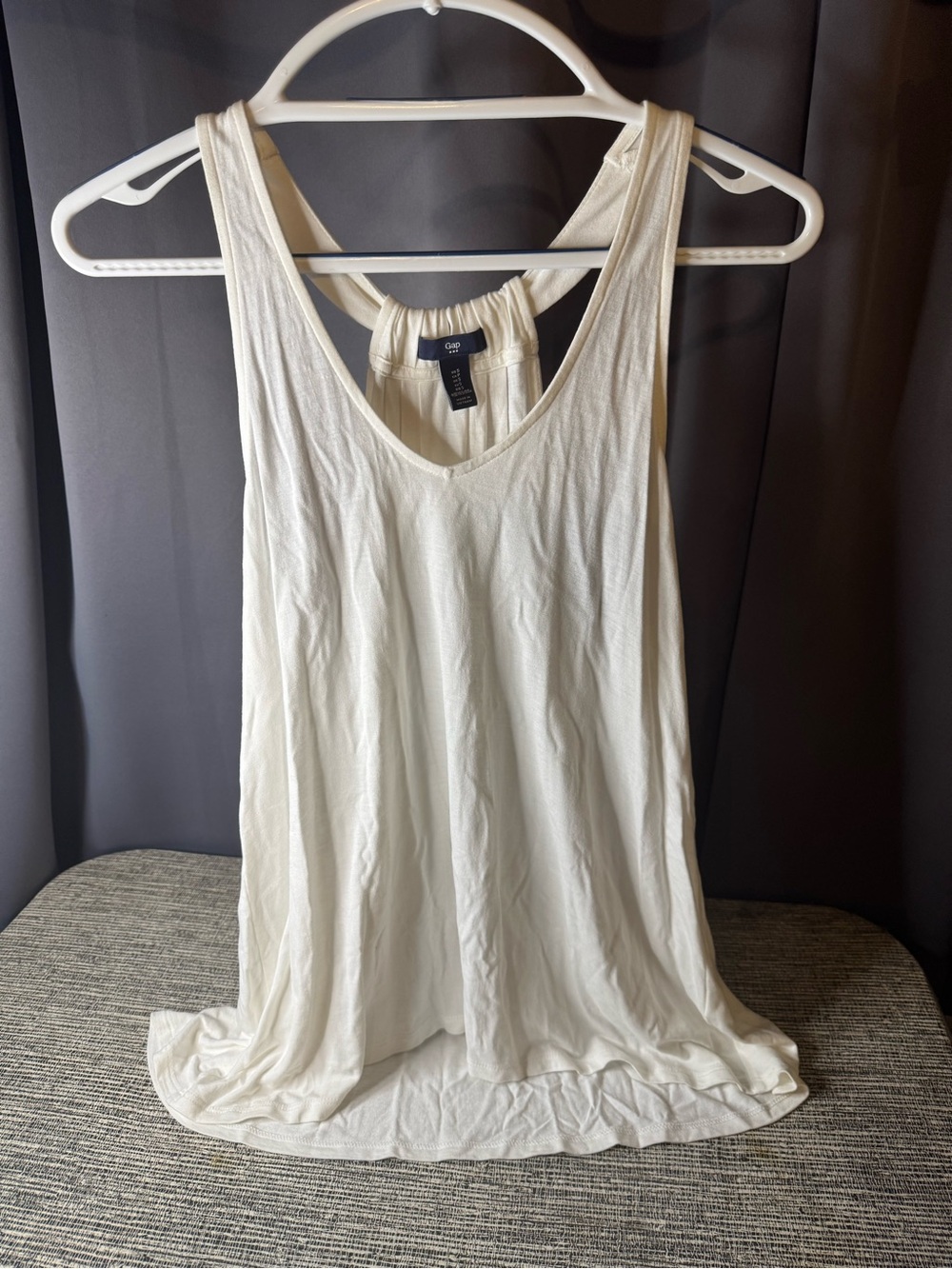 GAP Women's Cream Scoop Neck Racerback Tank